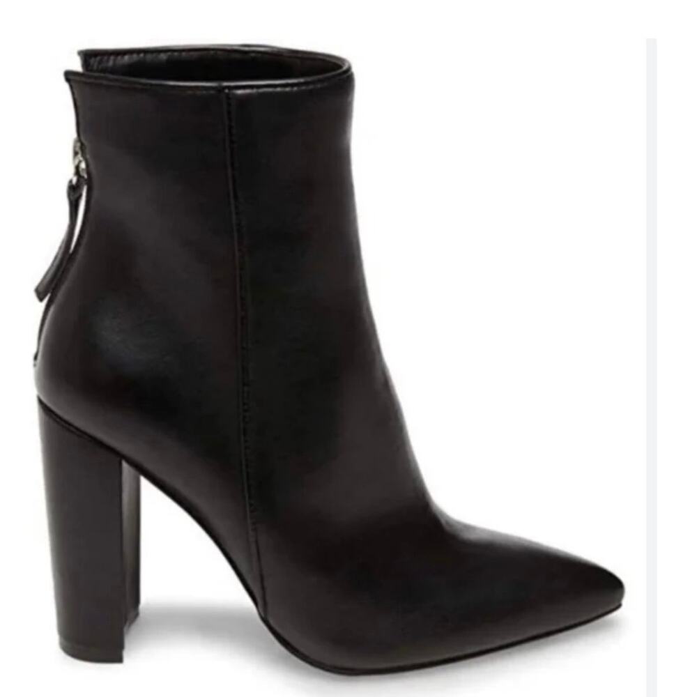 Steve Madden Tristan Leather Boot in Black Size 7